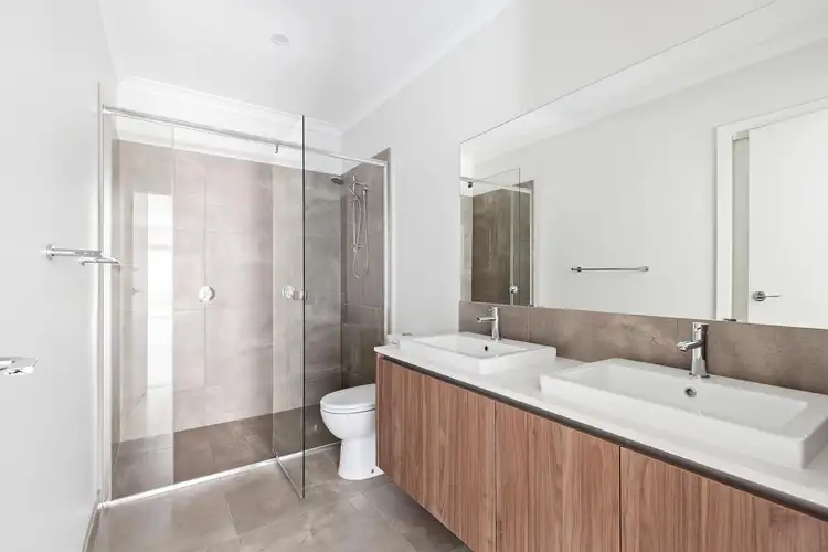 Fifth view of Homely townhouse listing, 4/219 Belmore Road, Balwyn North VIC 3104