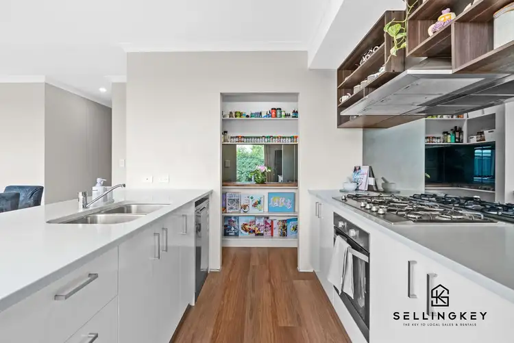 Fifth view of Homely house listing, 8 WOODLOES STREET, Piara Waters WA 6112