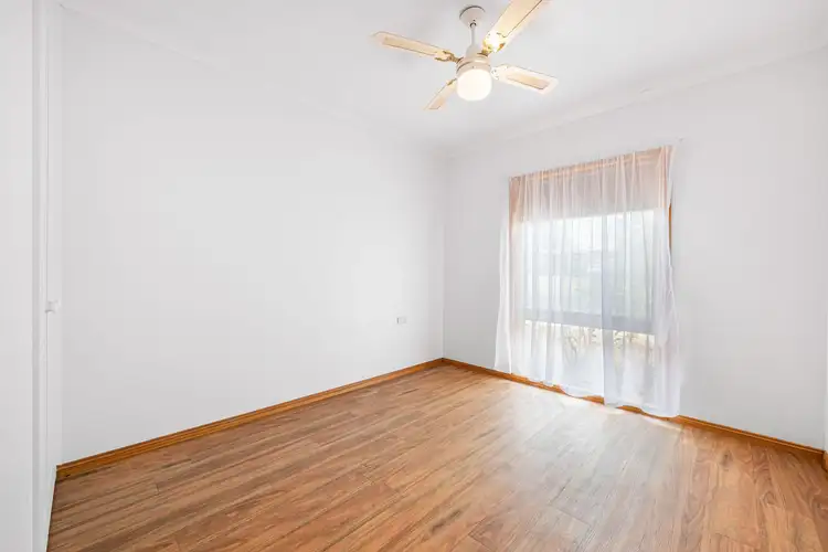 Fifth view of Homely house listing, 1 Tyers Court, Merbein VIC 3505