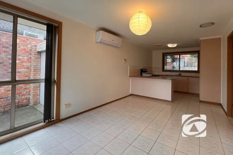 Second view of Homely unit listing, 2/20 Temby Close, Endeavour Hills VIC 3802