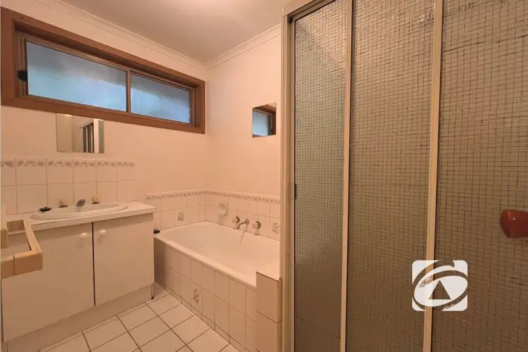 Fourth view of Homely unit listing, 2/20 Temby Close, Endeavour Hills VIC 3802