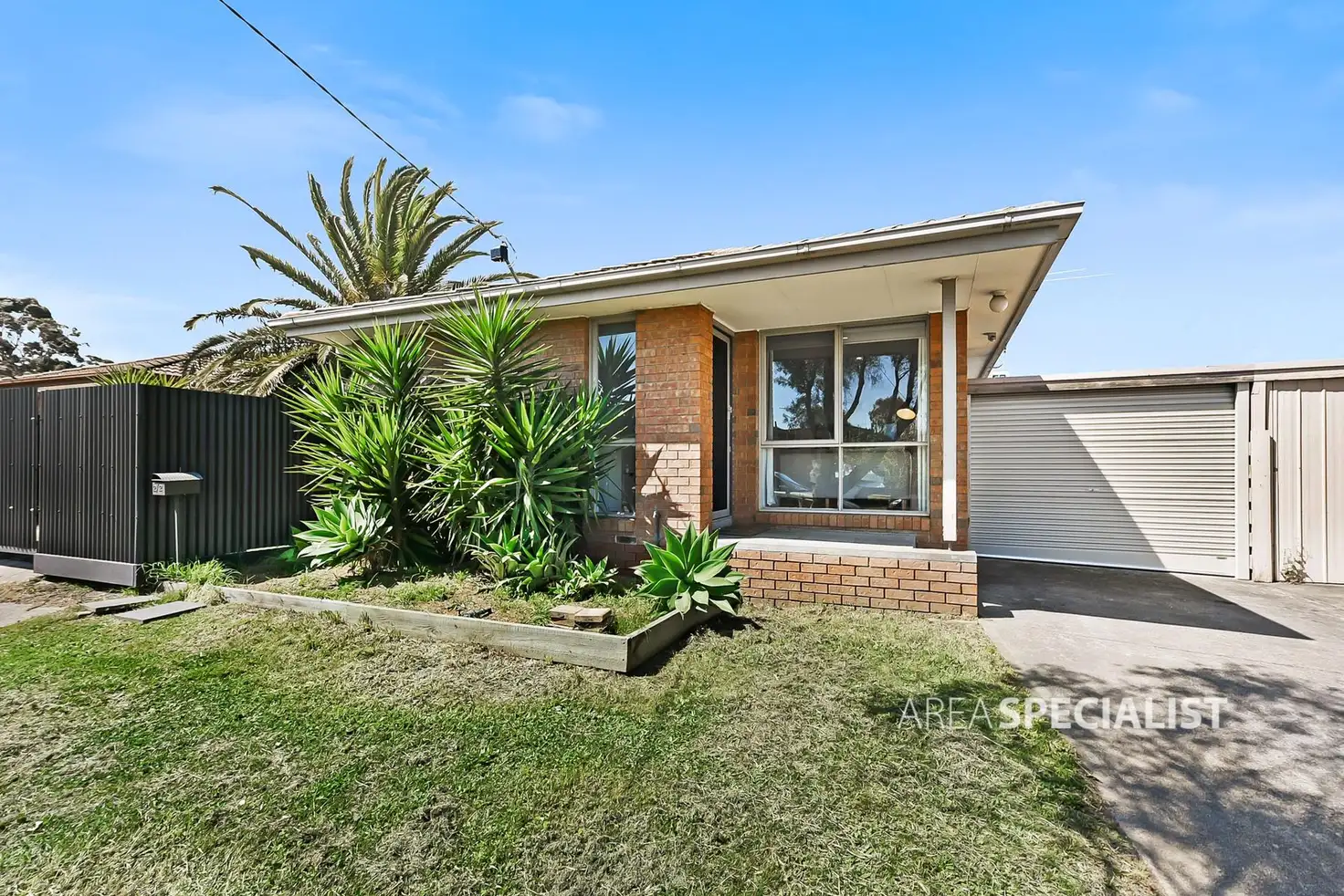 Main view of Homely unit listing, 2/2 Haughton Court, Hampton Park VIC 3976