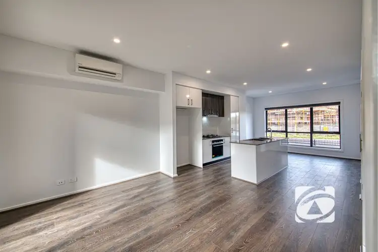 Fifth view of Homely townhouse listing, 9 Travertine Loop, Berwick VIC 3806