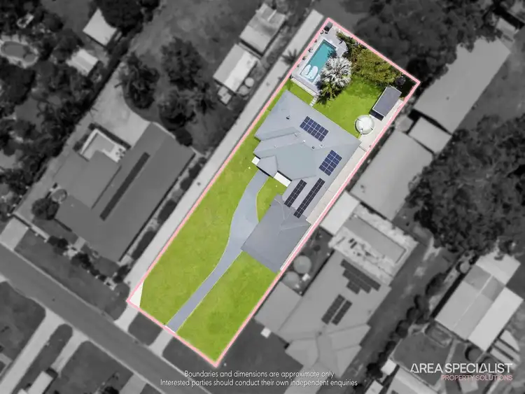 52 Pelican Parade, Jacobs Well QLD 4208