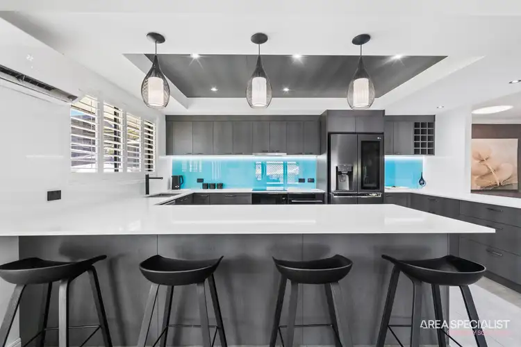 52 Pelican Parade, Jacobs Well QLD 4208