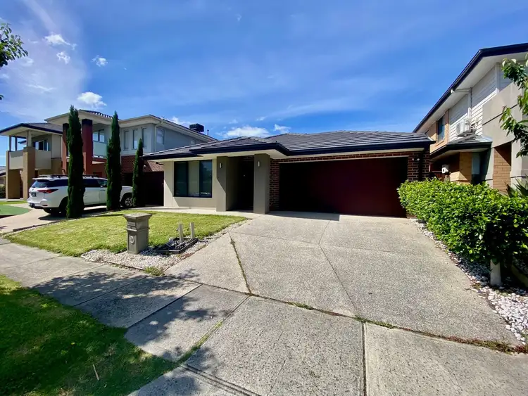 Second view of Homely house listing, 4 Fairlight Avenue, Keysborough VIC 3173