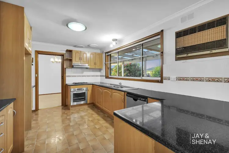 Fourth view of Homely house listing, 32 Zachary Hicks Crescent, Endeavour Hills VIC 3802