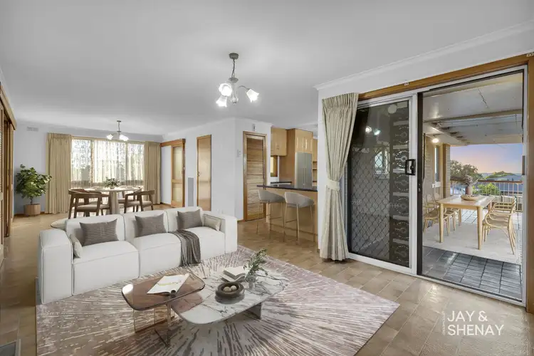 Sixth view of Homely house listing, 32 Zachary Hicks Crescent, Endeavour Hills VIC 3802