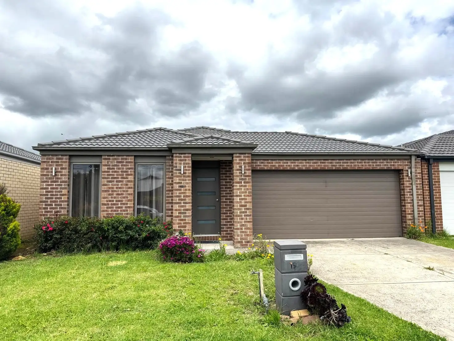 Main view of Homely house listing, 19 Cumberland Drive, Pakenham VIC 3810