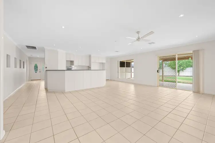 Second view of Homely house listing, 9 Pietro Court, Mildura VIC 3500