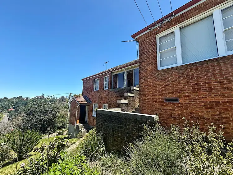 2/1 Miles Avenue, Katoomba NSW 2780