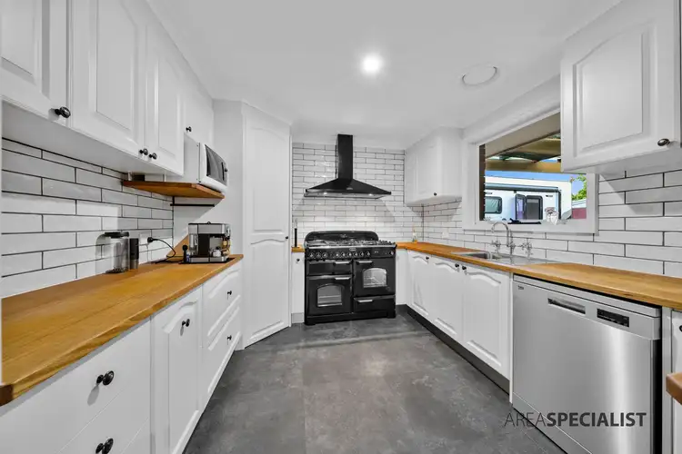 Fifth view of Homely house listing, 8 McMillan Court, Cranbourne North VIC 3977