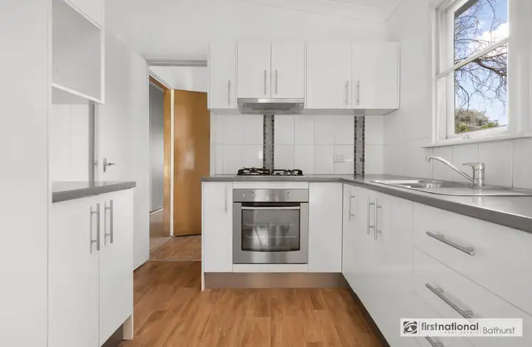 24 Cutler Street, West Bathurst NSW 2795