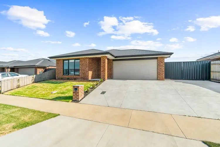 Second view of Homely house listing, 21 Madsen Avenue, Traralgon VIC 3844