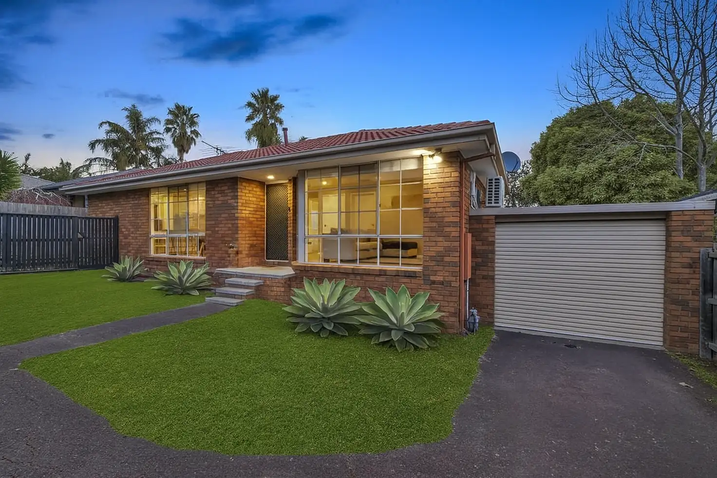 Main view of Homely unit listing, 2/46 Arthur Phillip Drive, Endeavour Hills VIC 3802