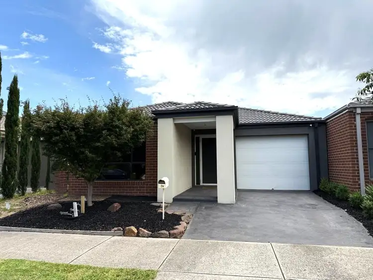 24 Melville Road, Officer VIC 3809
