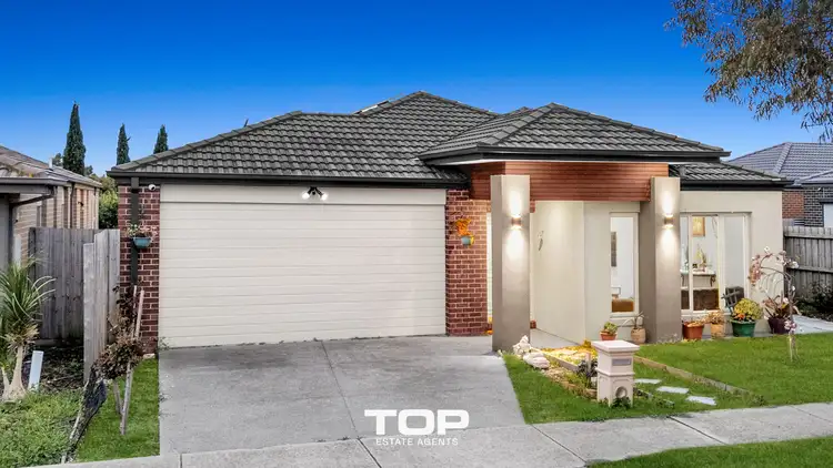 4 Pony Court, Cranbourne East VIC 3977