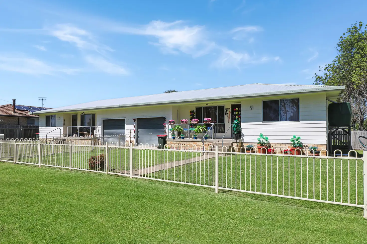 Main view of Homely block of units listing, 25 Potter Parade, Glen Innes NSW 2370