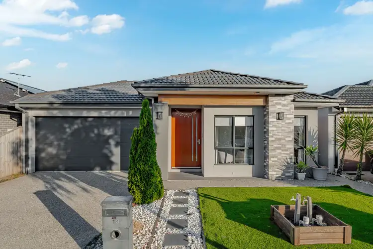 13 Barnato Street, Mickleham VIC 3064