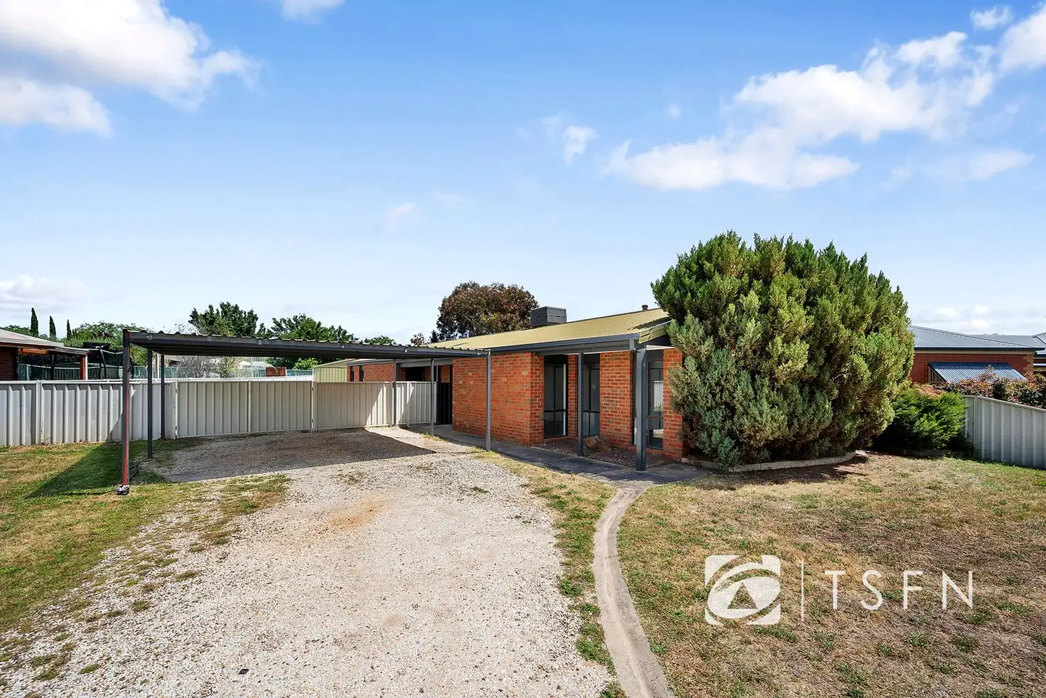 Strathfieldsaye 4침실 Outstanding Family Living on a 1,070 sq metre allotment in a Premier Location