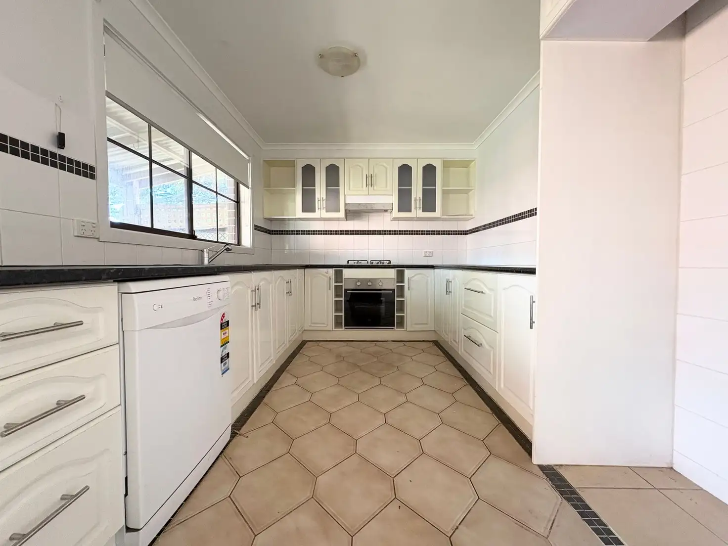 Main view of Homely house listing, 5 Chinnock Court, Craigieburn VIC 3064