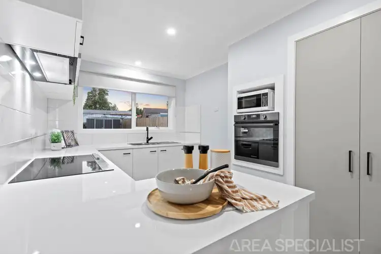 Fifth view of Homely house listing, 27 Gattinara Drive, Frankston VIC 3199