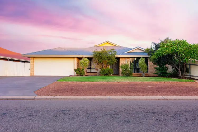 16 Smythe Drive, Broadwood WA 6430