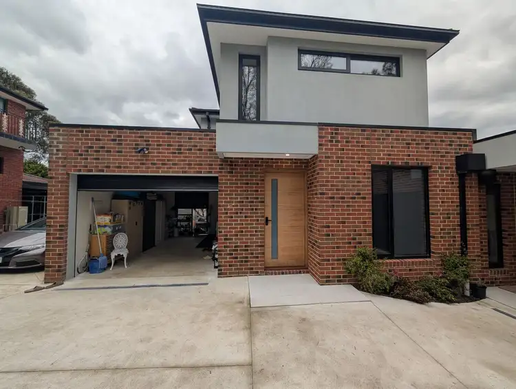 2/7 Dakara Close, Meadow Heights VIC 3048