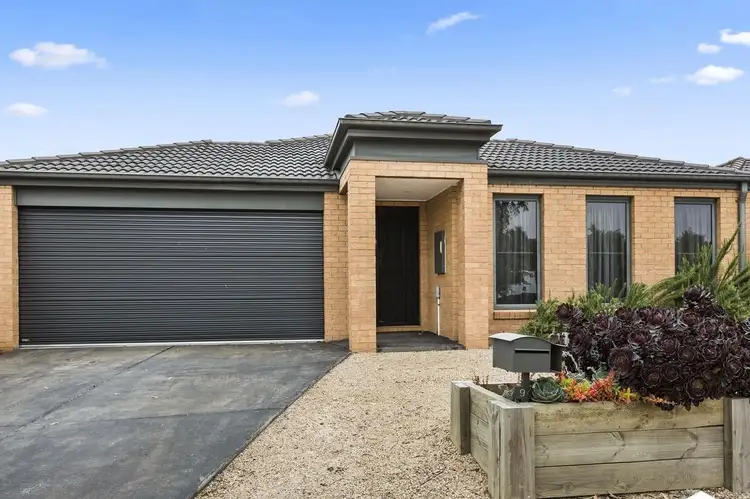 94 William Thwaites Boulevard, Cranbourne North VIC 3977