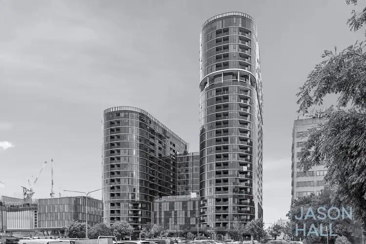 1307/15 Bowes Street, Phillip ACT 2606