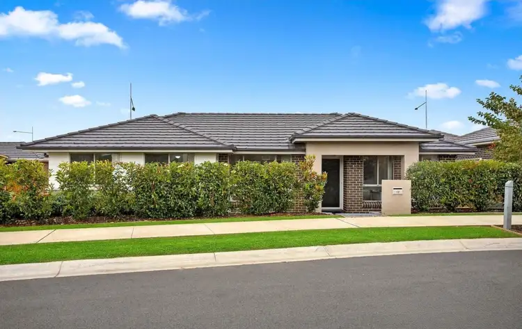 12 Lance Street, Oran Park NSW 2570