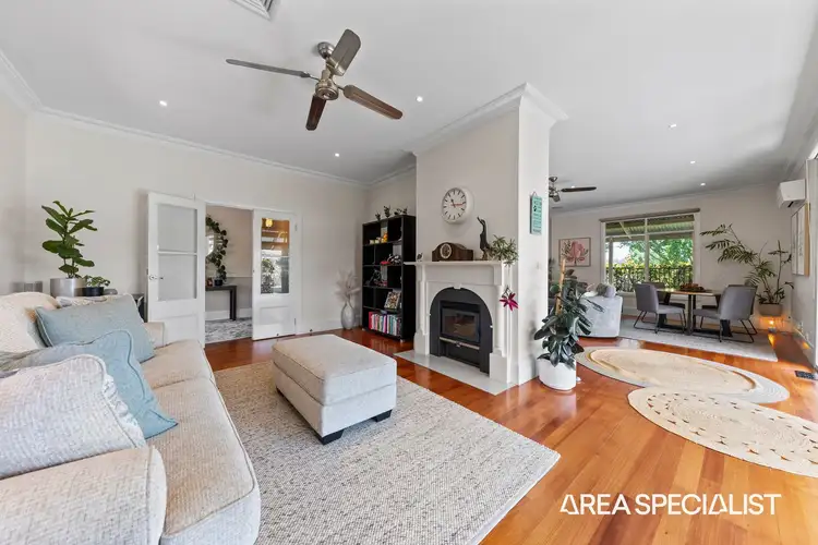 Fifth view of Homely house listing, 7 Lima Place, Pakenham VIC 3810