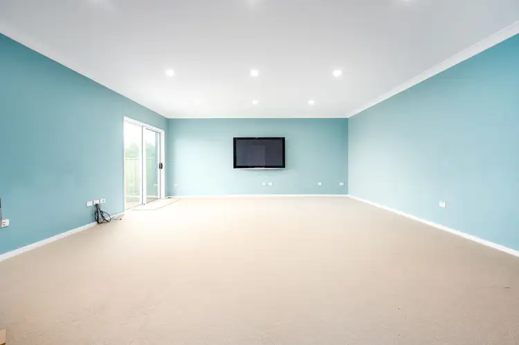 Fifth view of Homely house listing, 2 Rodd Close, Singleton Heights NSW 2330