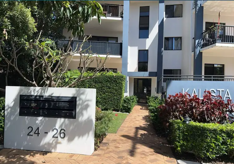 7/24 Parneno Street, Chevron Island QLD 4217