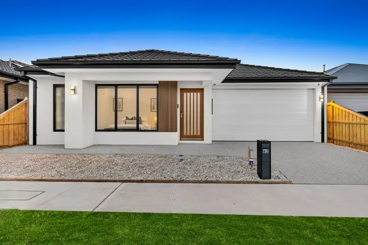 42 FURZE ROAD, Officer VIC 3809