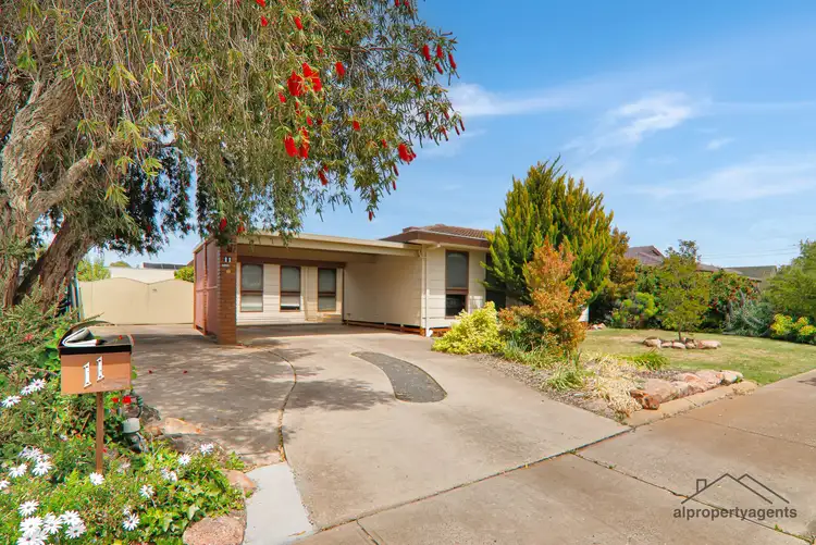 11 Dougherty Street, Horsham VIC 3400