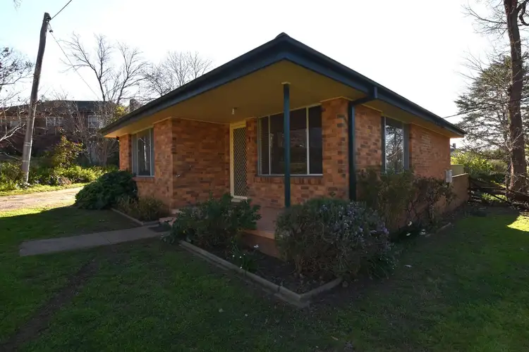 1/3 Fifield Lane, Yass NSW 2582