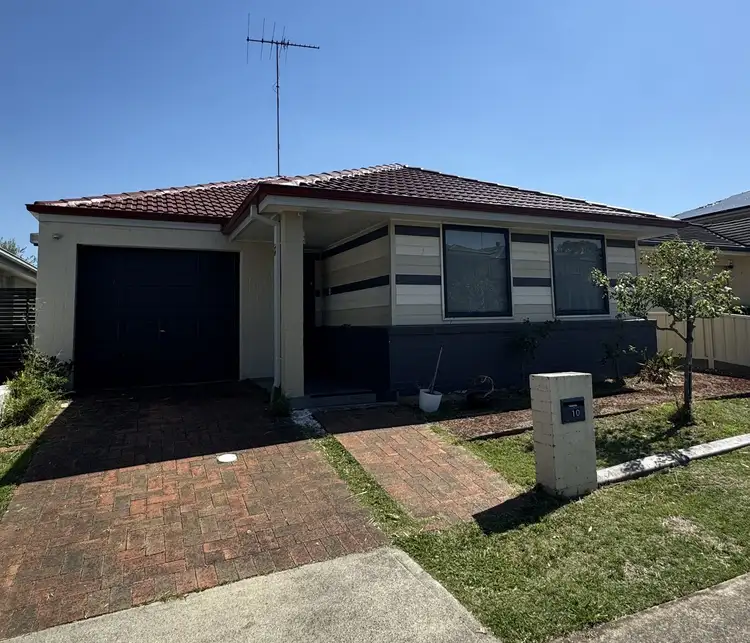 10 Caley Street, Ropes Crossing NSW 2760