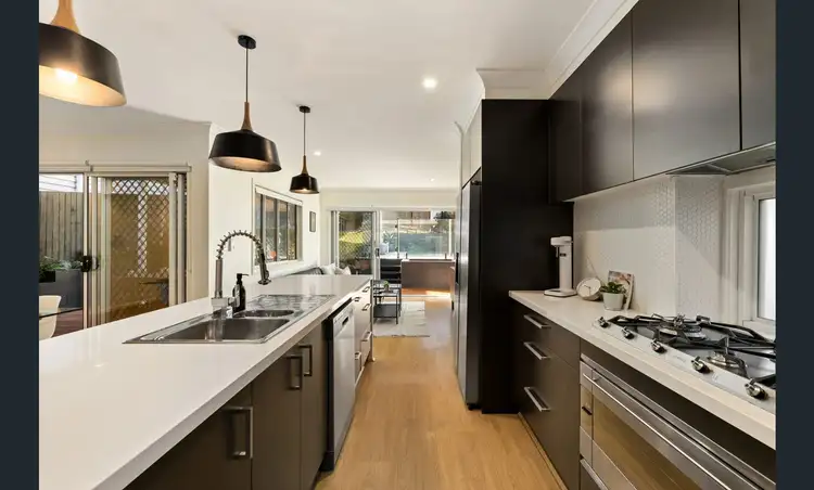 14 Ernest Street, Camp Hill QLD 4152