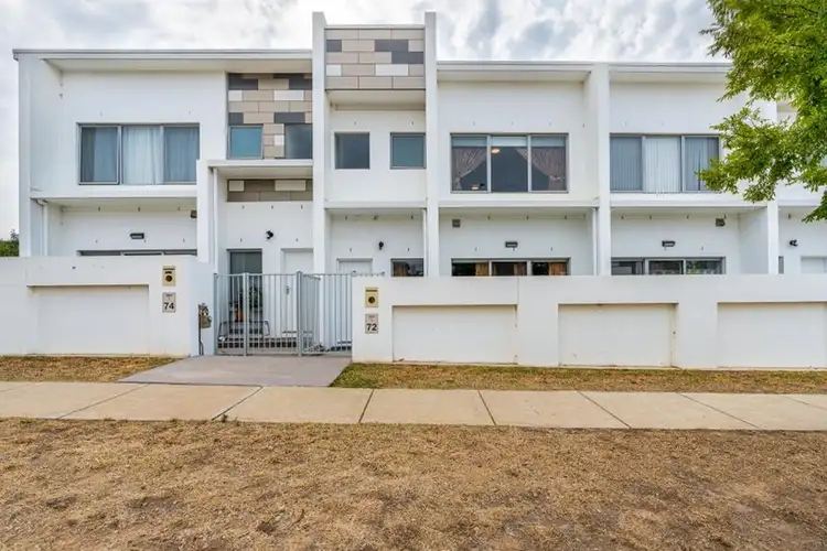 2/72 Henry Kendall Street, Franklin ACT 2913