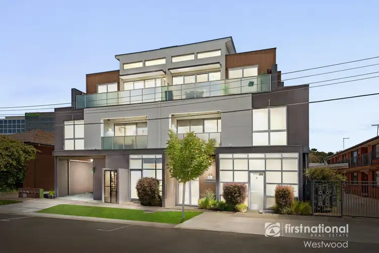 207/26 Salisbury Street, Werribee VIC 3030