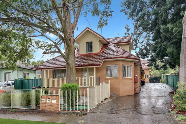 18 Lethbridge Street