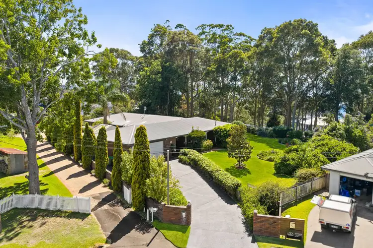 23 Grevillea Crescent