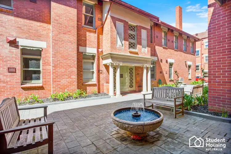 45 Victoria Parade