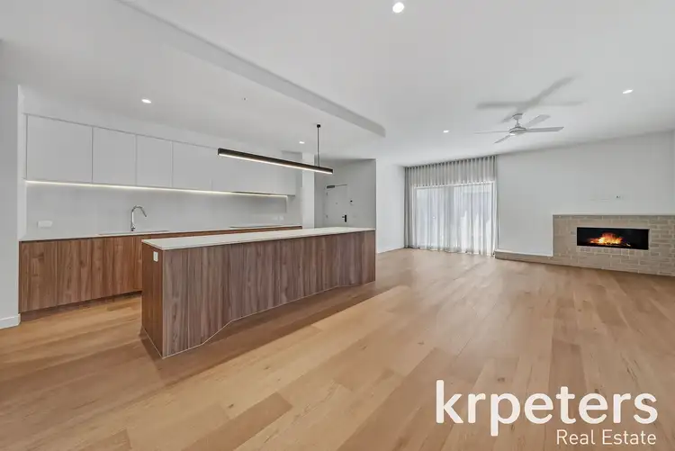 56 Kingloch Parade