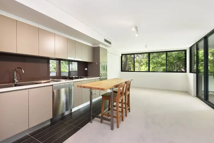 20/2B Womerah Street