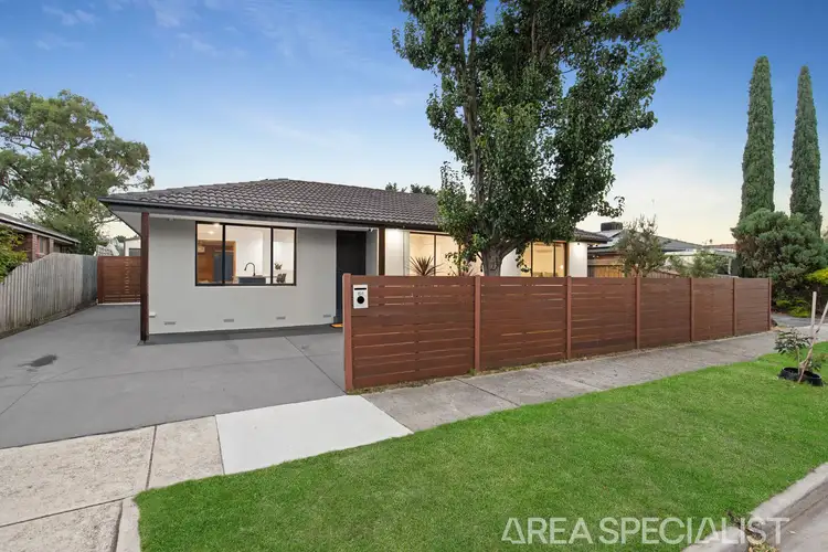 64 Dunsterville Crescent