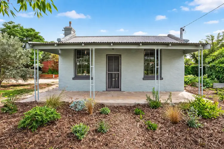 18 Murdock Street