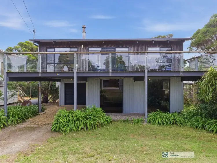 52 Waikiki Crescent
