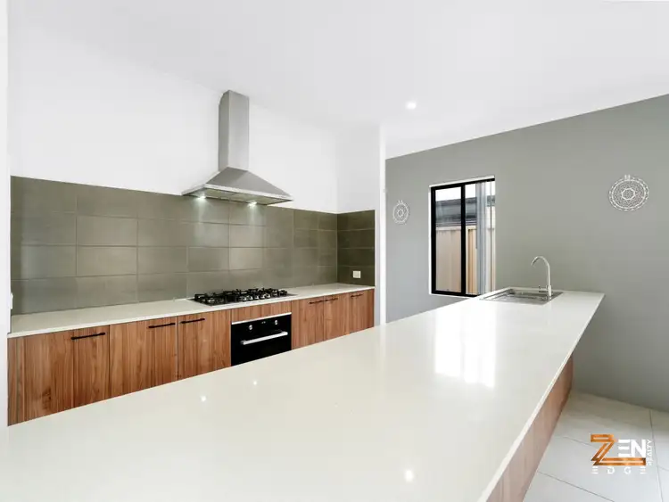 17 Advowson Road